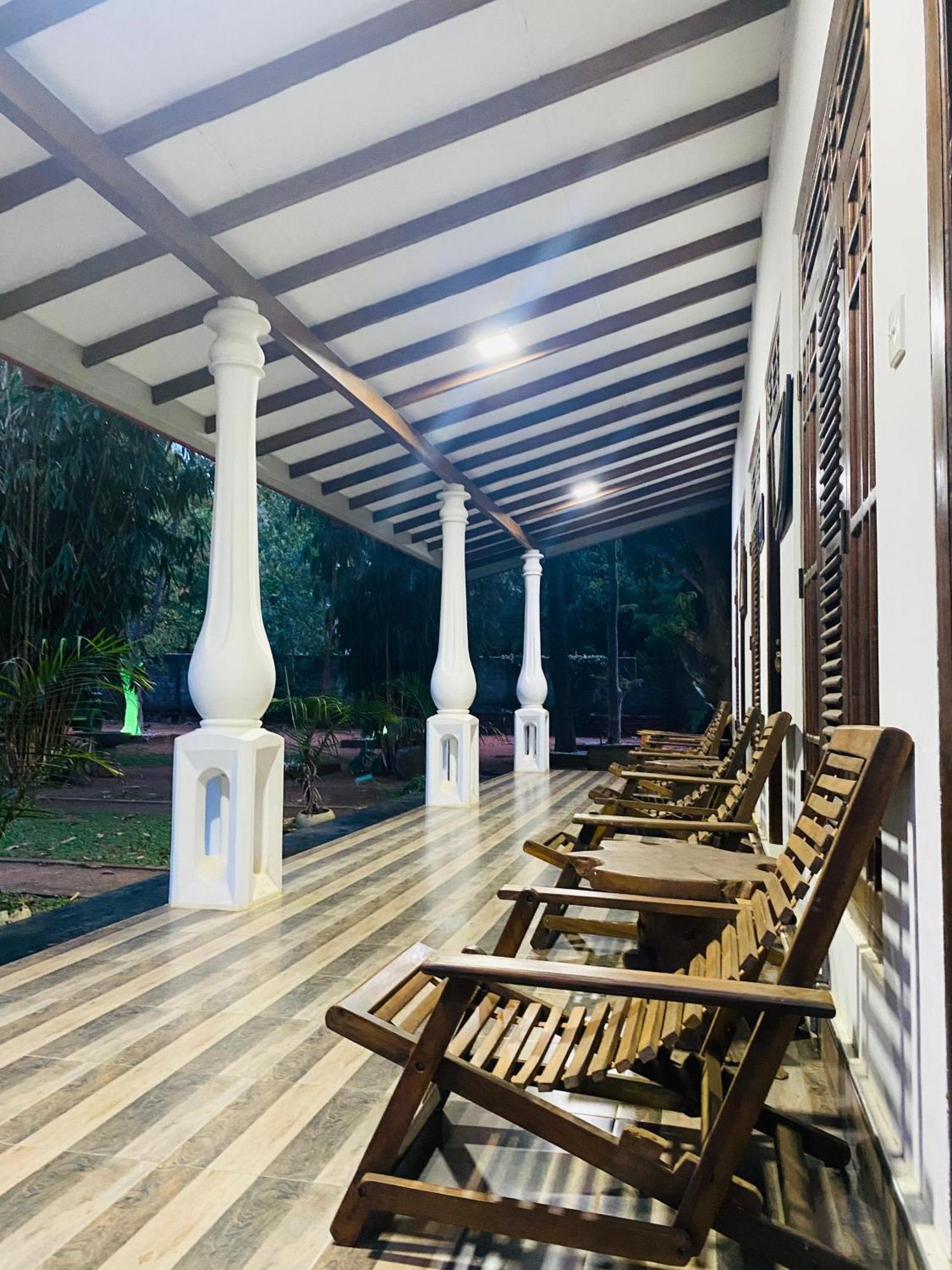 Winmi Resort Habarana Exterior photo