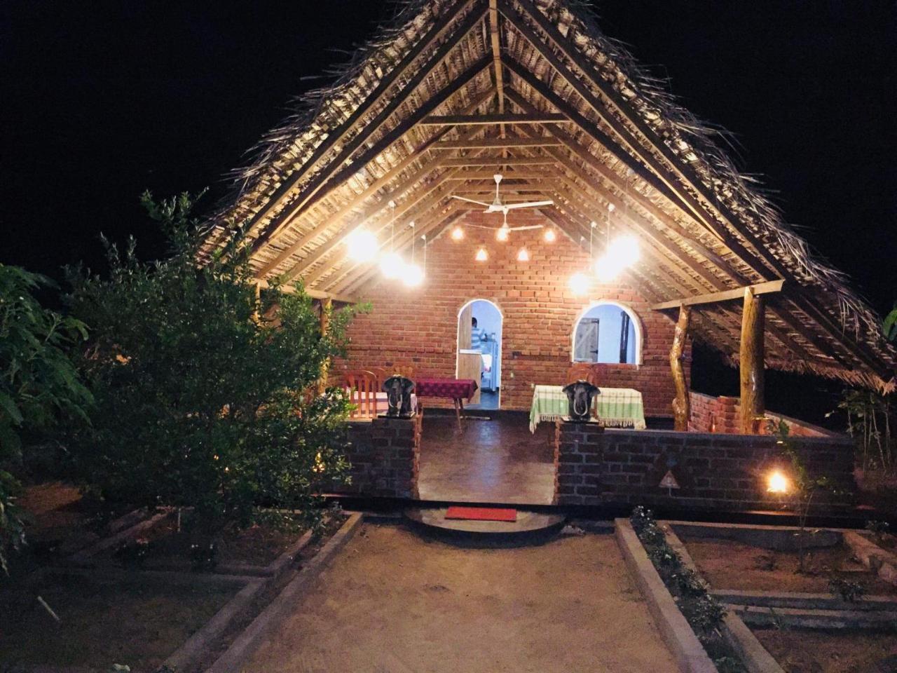 Winmi Resort Habarana Exterior photo